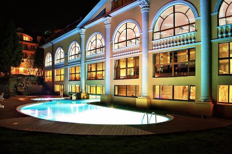 Royal Medical Cezar Hotel Truskaveț Exterior foto